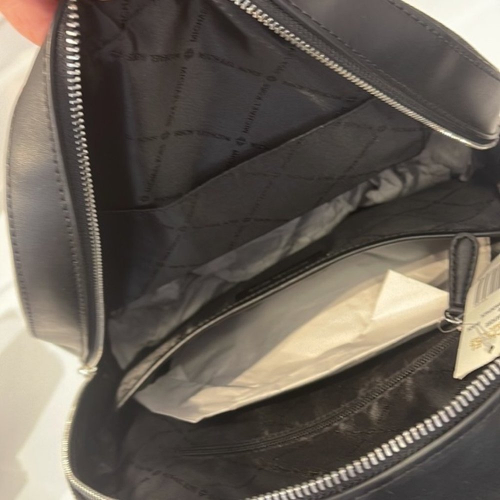 Michael Kors Jaycee Large Zip Pocket Backpack Black - Picture 7 of 16
